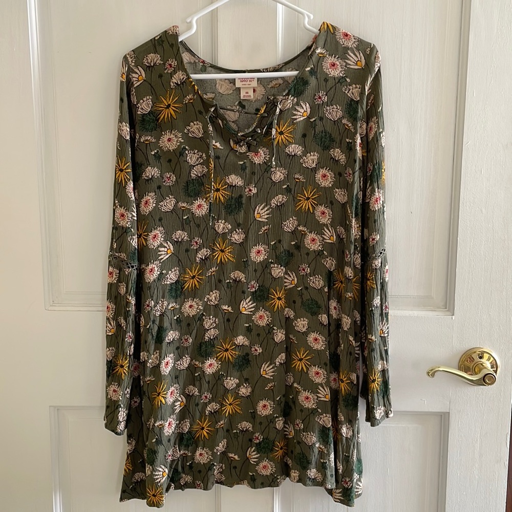 Cute fall relaxed fit dress.